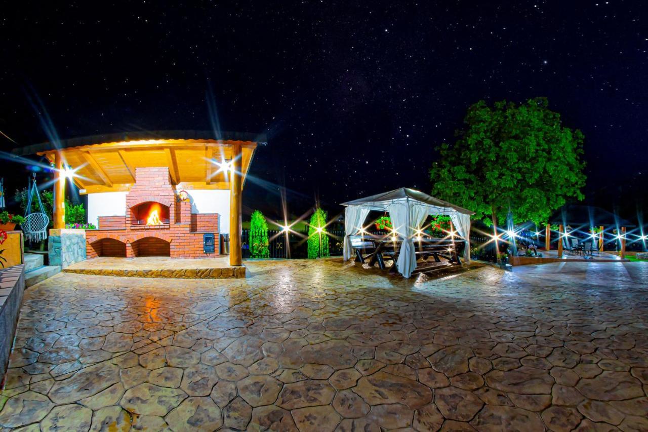 Pensiunea Valea Magurii Novaci-Străini Exterior foto