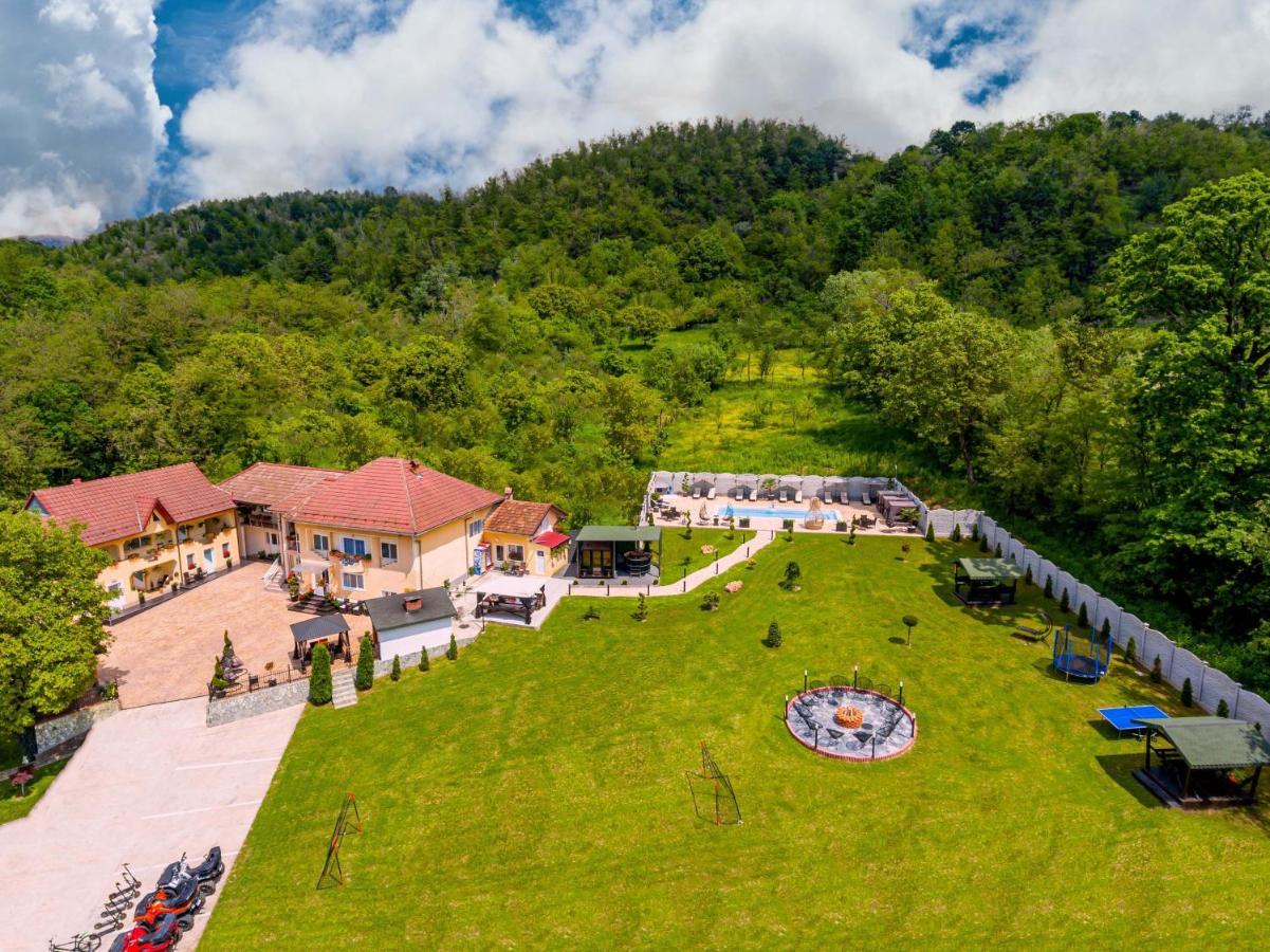 Pensiunea Valea Magurii Novaci-Străini Exterior foto